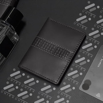 Premium Textured Leather Card Holder Wallet – Sleek Minimalist Design